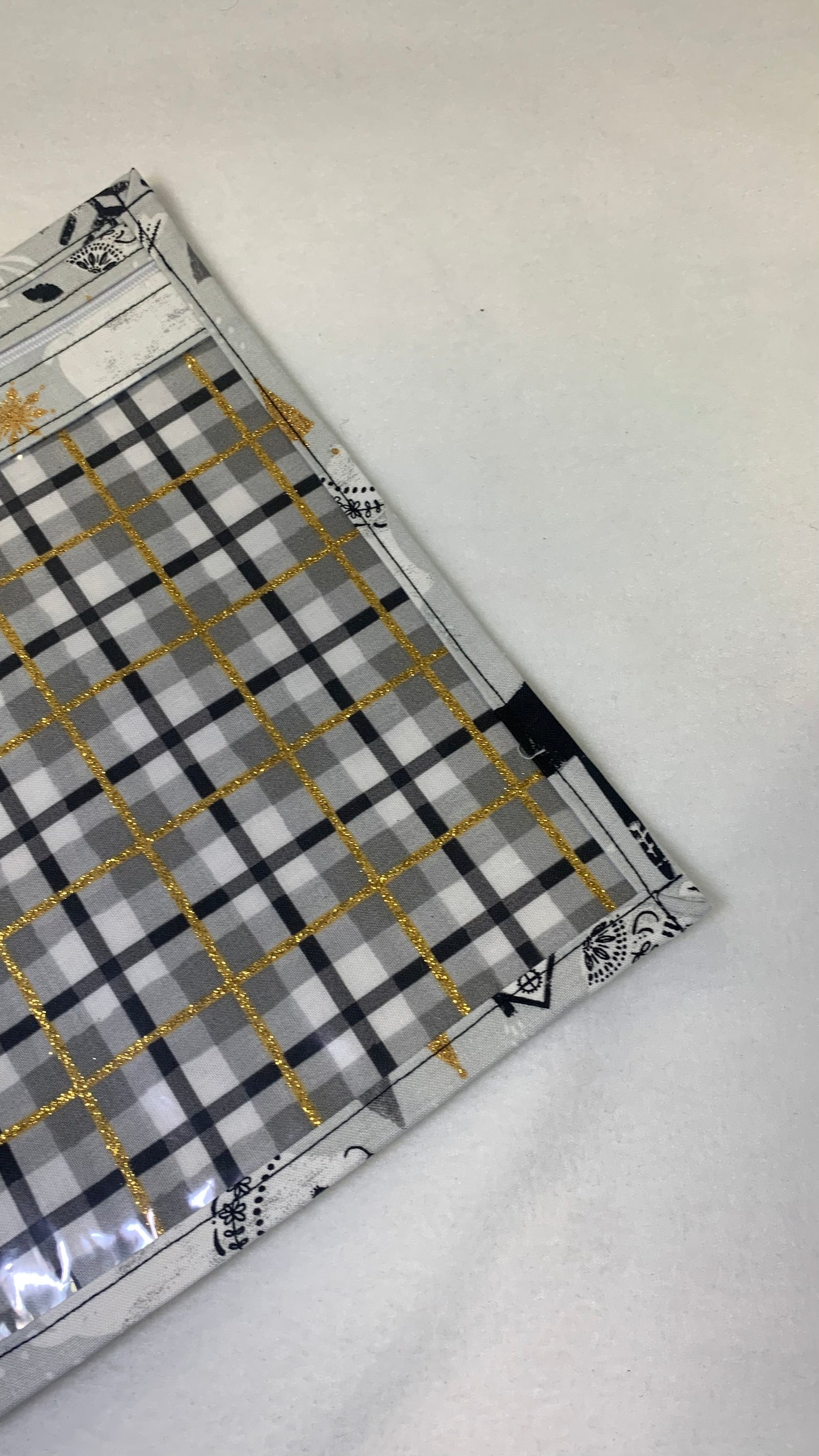 8x10 Vinyl Fronted Project Bag - Reindeer on Golden Plaid