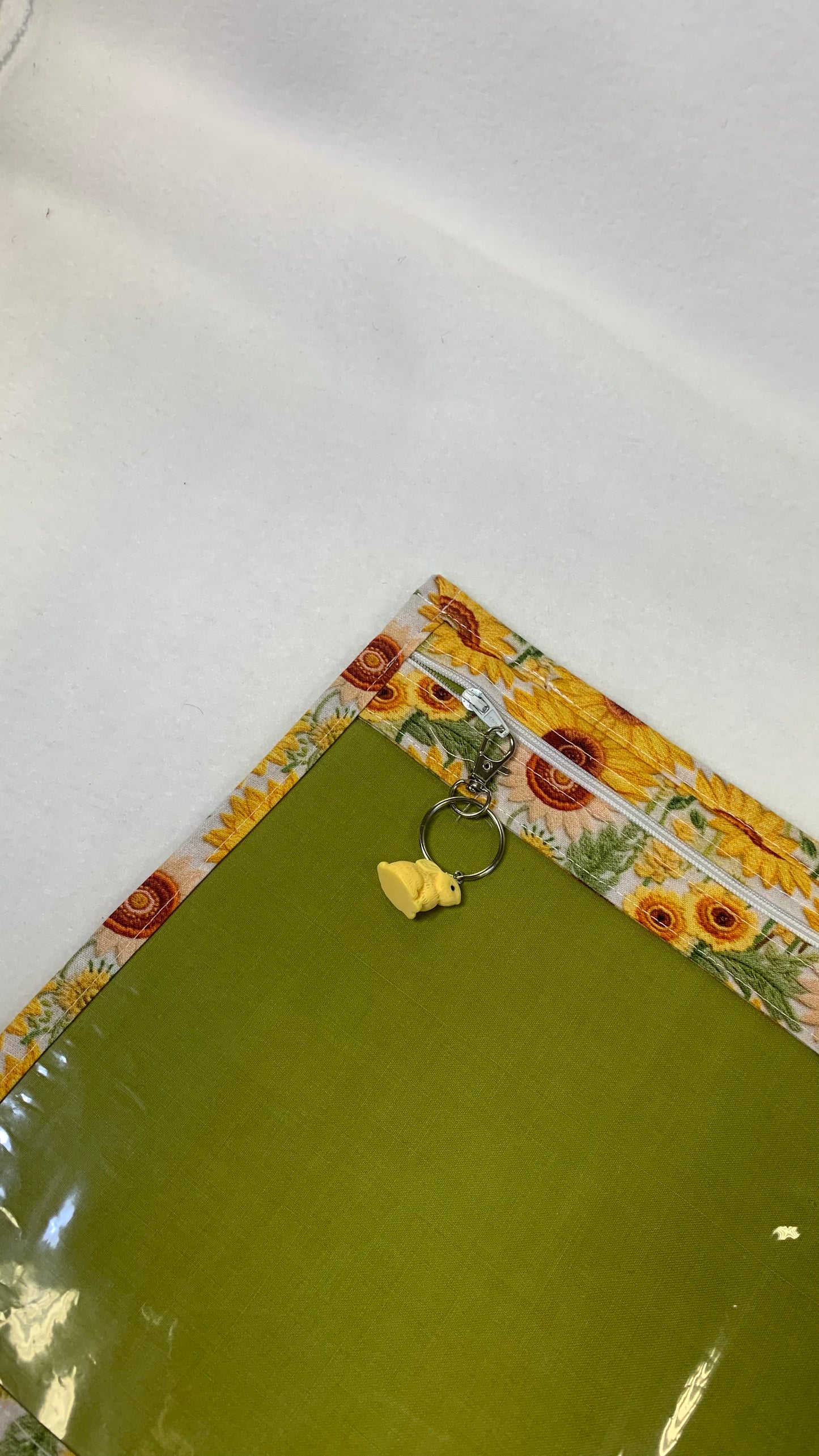 13x10 Vinyl Fronted Project Bag - Faux Embroidery Sunflowers