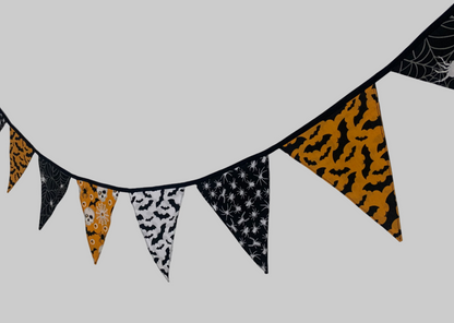 Make Your Own - Spooky Halloween Bunting Kit