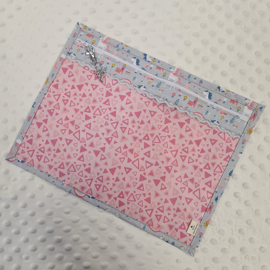 13x10 Vinyl Fronted Project Bag - Unicorns and Rainbows with Lace Trim