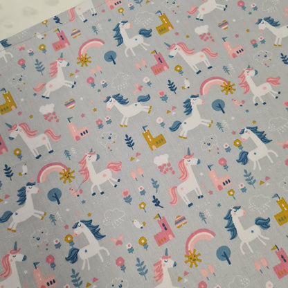 13x10 Vinyl Fronted Project Bag - Unicorns and Rainbows with Lace Trim