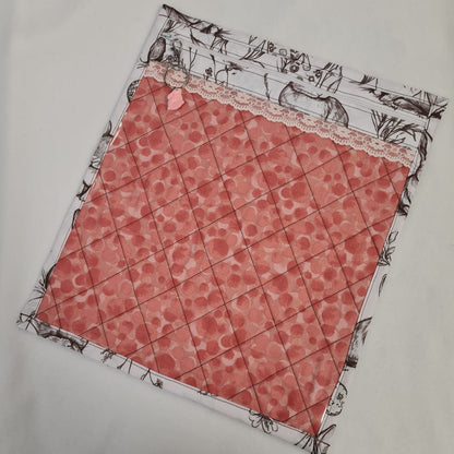 12x14 Vinyl Fronted Quilted Project Bag - Easter Bunnies with Lace Trim