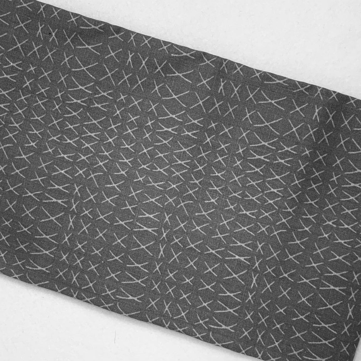 Mono Fat Quarter Set